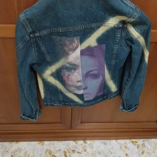 Giubbino jeans effetto sbiancato