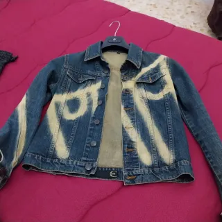 Giubbino jeans effetto sbiancato
