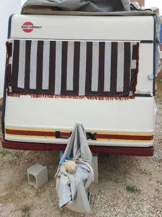 Caravana Burstner muy bien cuidada