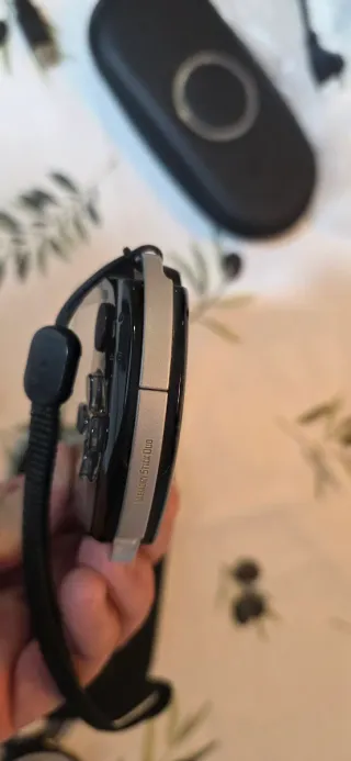 PSP Sony Negra + 4 juegos UMDs