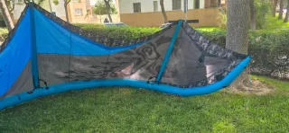 Kite 9m 6 usos. Cometa solo 120€ con barra 200€