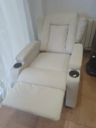 Poltrona elettrica crema con massaggio