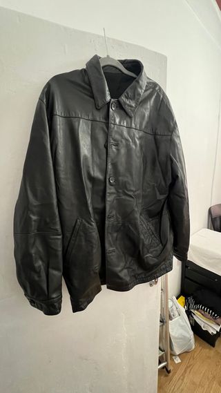 Chaqueta de cuero negra
