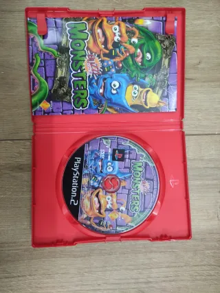 3 Juegos de PS2 + 4 Mandos