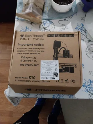 Impresora 3D K10 Negra y Amarilla