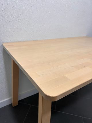 Tavolo IKEA LISABO in legno chiaro