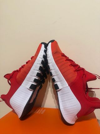 Nike Free Metcon 6 Talla 36.5 Rojas