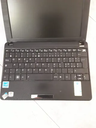 Asus Eee PC 1001 PX Non testato