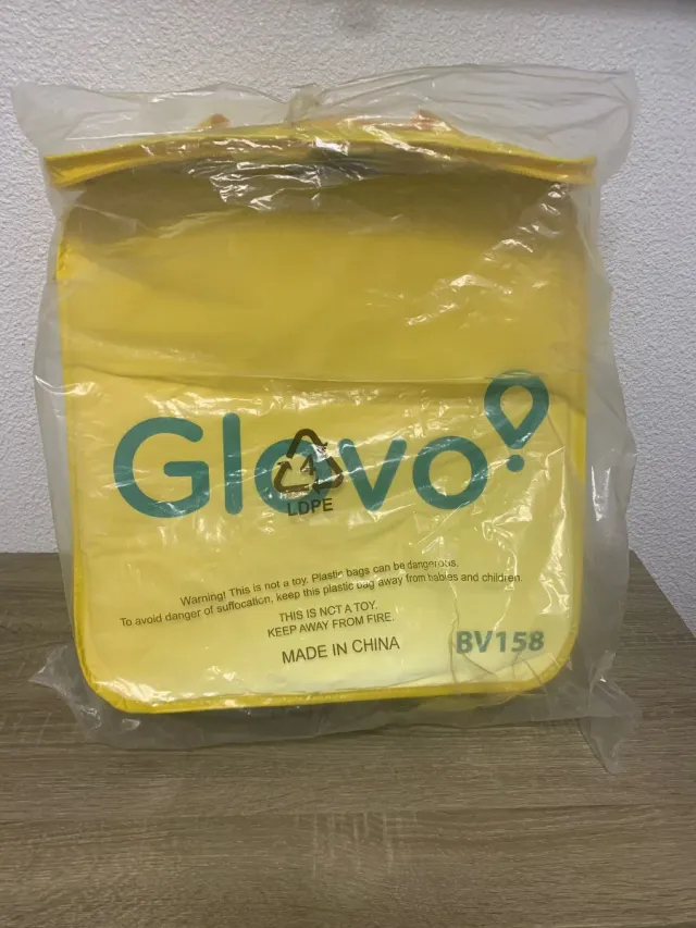 Nuova borsa Glovo gialla