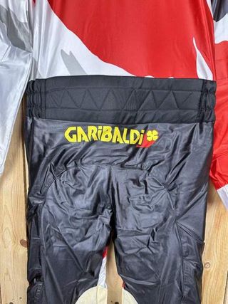 MONO T-XL DE TRIAL GARIBALDI ROJO