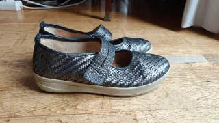 Sandalias mujer negras y plateadas