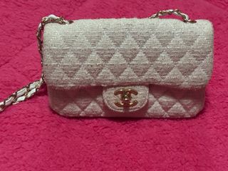 bolso Chanel tweed en color crudo