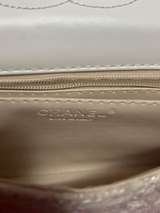 bolso Chanel tweed en color crudo