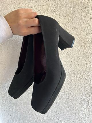 Zapatos de tacón negros