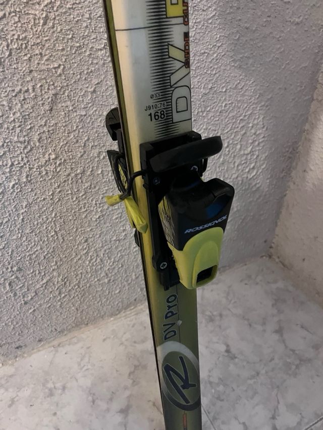 Esquís Rossignol DV Pro con fijaciones