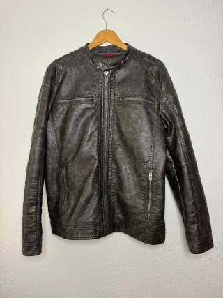 Chaqueta efecto piel