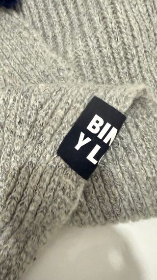 Bufanda Bimba y Lola Gris Pompones