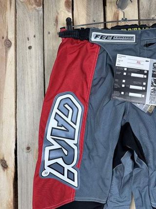 PANTALON T-XL DE ENDURO GARIBALDI ROJO