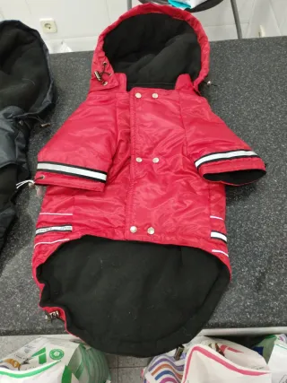 Vendo impermeabili - cappotti nuovi da indossare