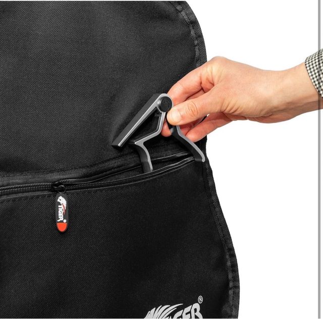 NUEVA! Custodia per chitarra elettrica 4/4 nuova