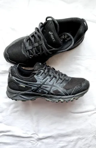 Zapatillas mujer trail Asics Sonoma Gore Tex 40.5