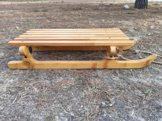 Trineo de madera