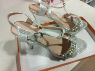 Zapatos de fiesta tacón alto brillantes