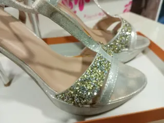 Zapatos de fiesta tacón alto brillantes