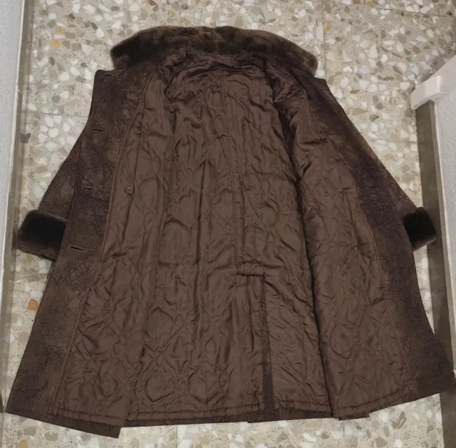 Abrigo de mujer marrón marca Solgon