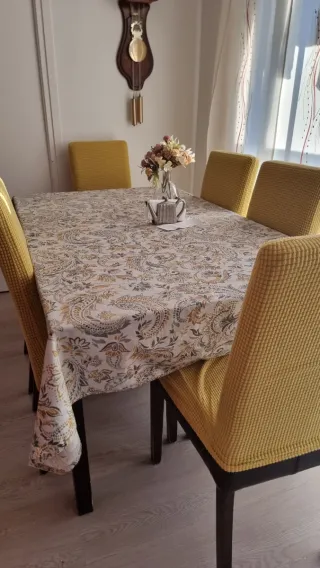 Tavolo da pranzo in vetro e 6 sedie