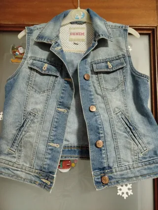 Chaleco vaquero niña desgastado