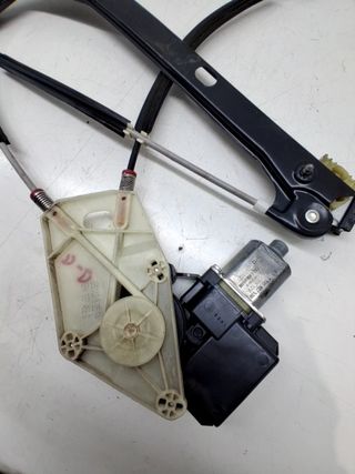 ELEVALUNAS DELANTERO DERECHO VOLKSWAGEN POLO