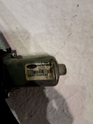 ELEVALUNAS DELANTERO IZQUIERDO FORD RANGER (TKE)