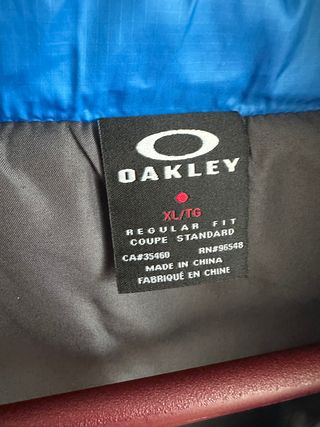 Chaleco Under Armour azul acolchado