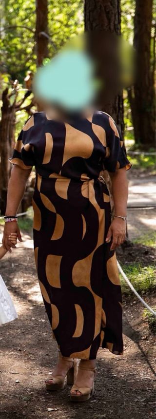 Vestido fiesta estampado marrón y negro