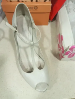 Zapatos tacón blanco roto peep toe