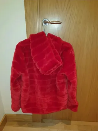 Bonito Chaquetón Rojo Nuevo