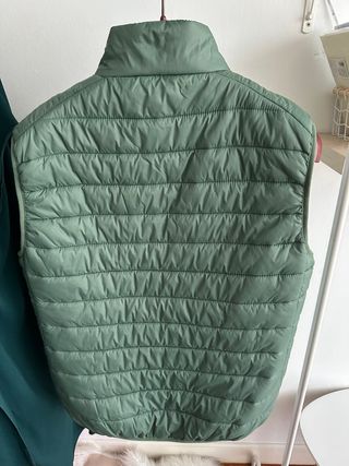 Chaleco MoCasual verde oliva acolchado