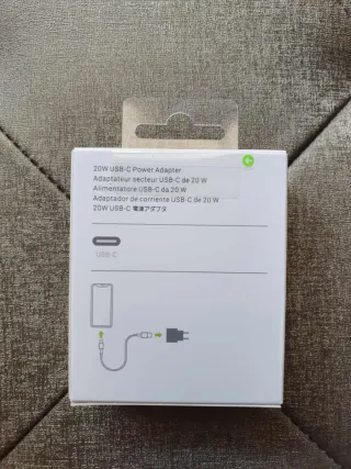 Adattatore Spina iPhone USB C 20W (2x20€)