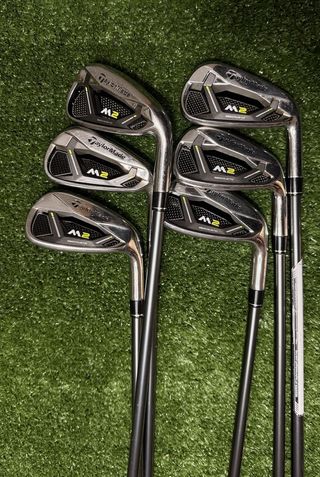 Hierros TaylorMade M2 2019, Grafito Regular.