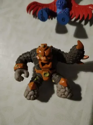 Lote 16 Figuras Gormiti + 12 Cartas