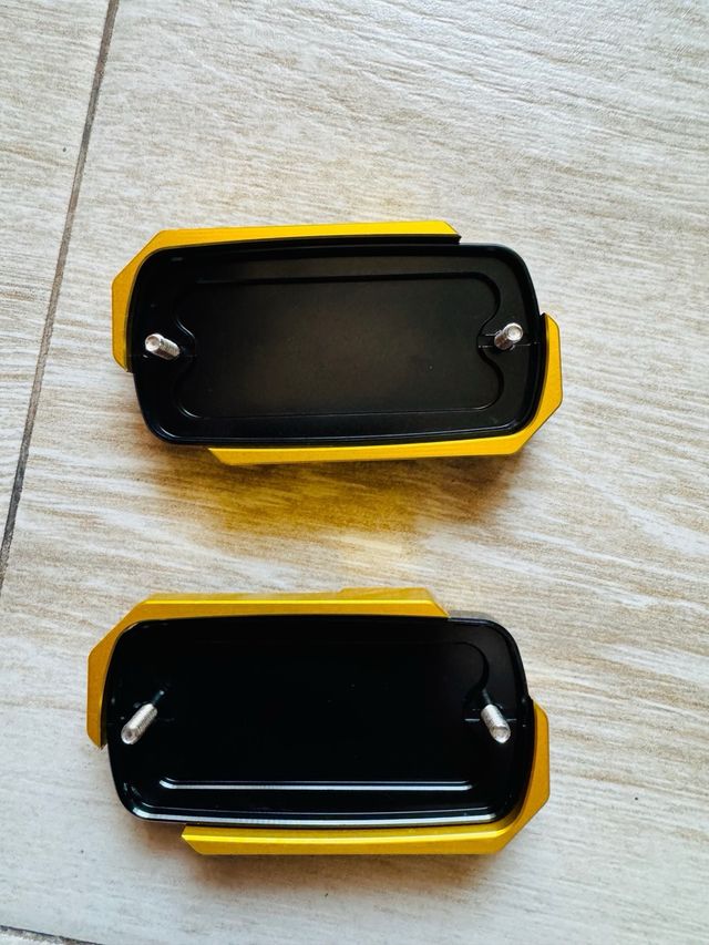 NUOVO! 2 Tapas deposito liquido freno moto Honda