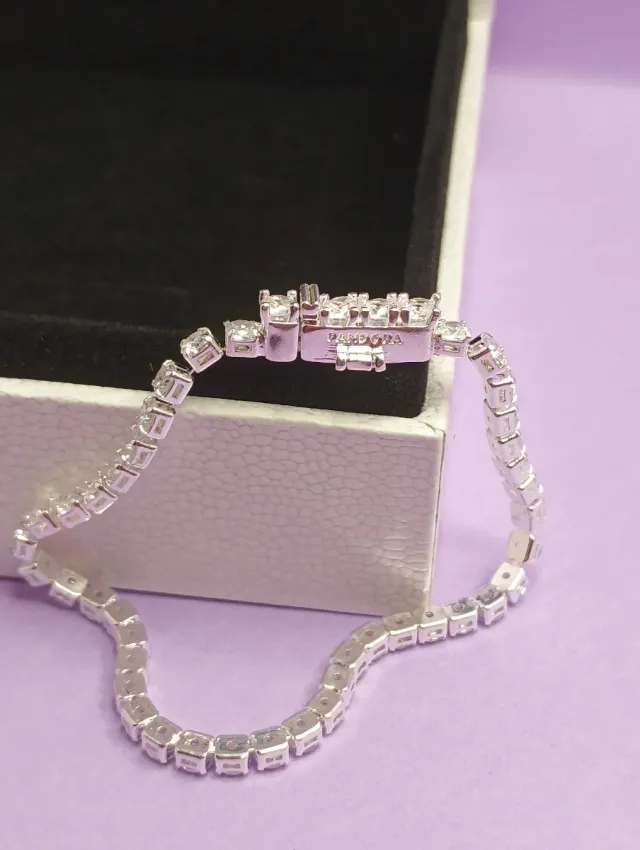 Pulsera Pandora Plata con Circonitas