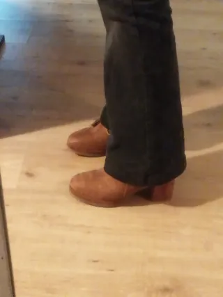 Botín Kylie color Camel. Muy cómodas, ligeras.