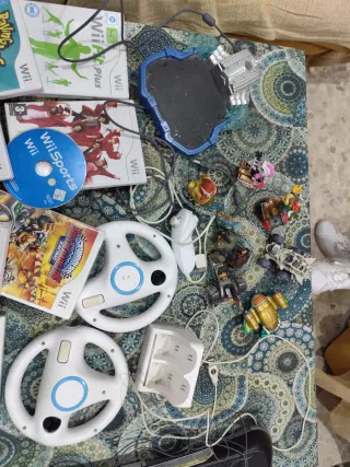 Consola Nintendo Wii + Juegos y Accesorios