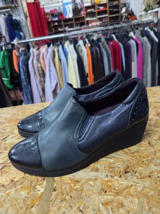 Zapatos Pitillos Negros y Grises Nuevos