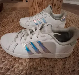 Bambas adidas piel blanca