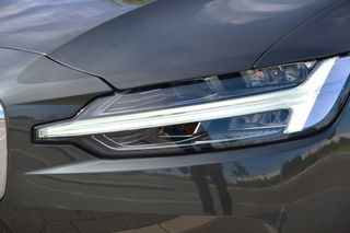 Volvo V60 D3 150 CV MOMENTUM SENSUS NAVIGATION