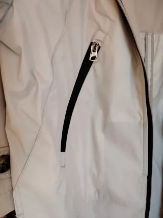 Chubasquero Bimba y Lola Beige/gris Talla S nuevo