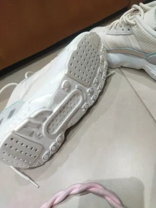 Deportivas Adidas Blancas y Grises T. 38 2/3